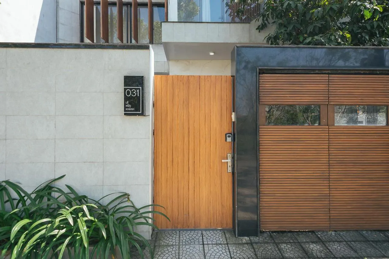 Athena Lux Villa Da Nang 0*,  Vietnam